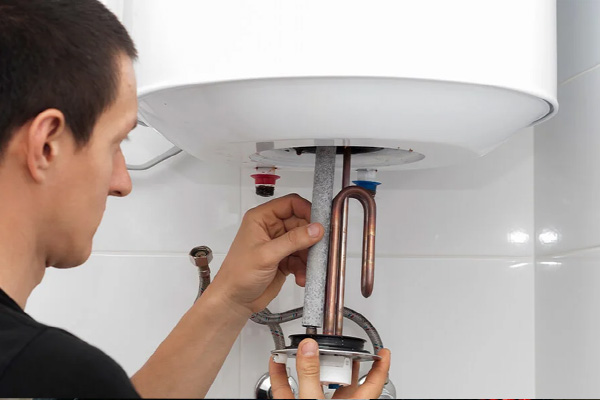 Geyser installing by Delhi Electrician